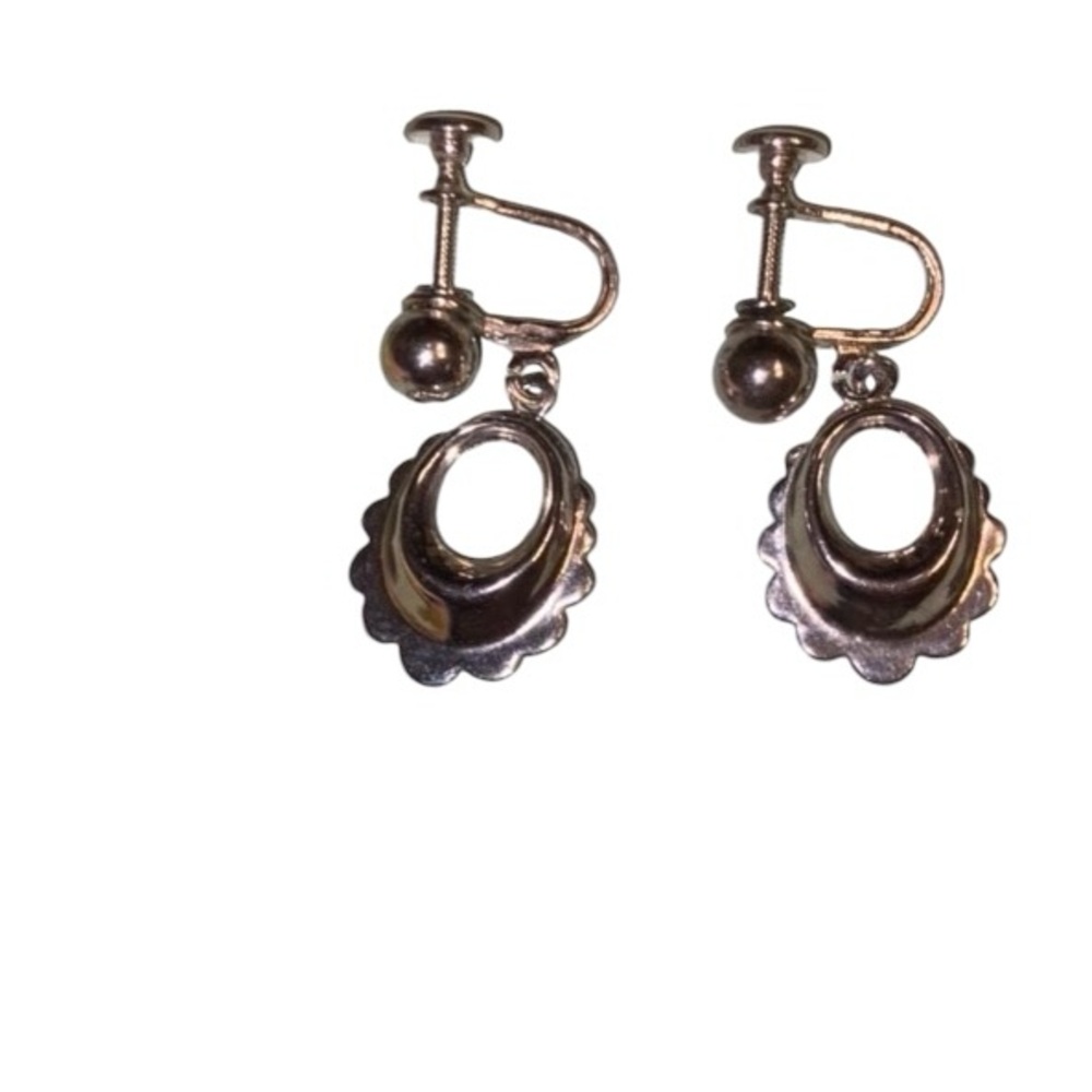Vintage Silver Plated Screw Back Dangle Earrings – Oval Drop Design